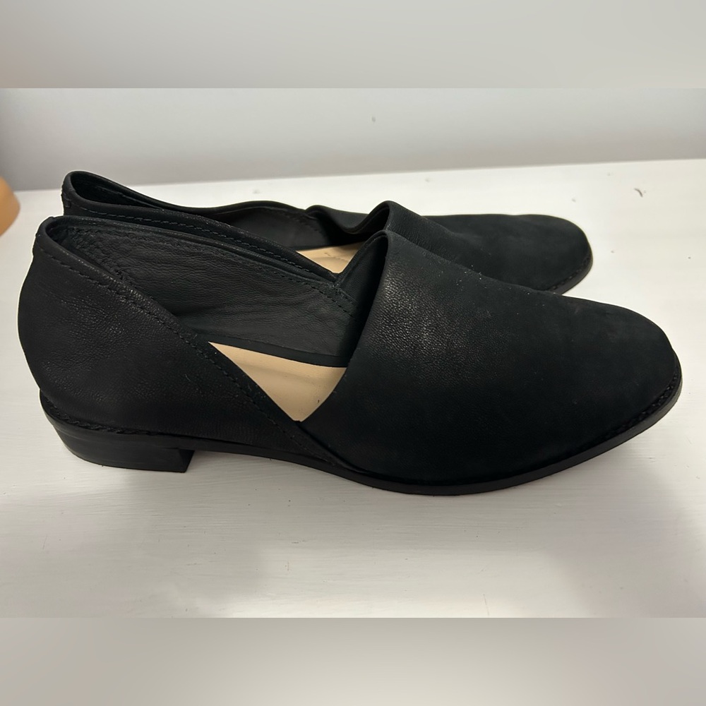 Clarks Women's Black Leather Loafers